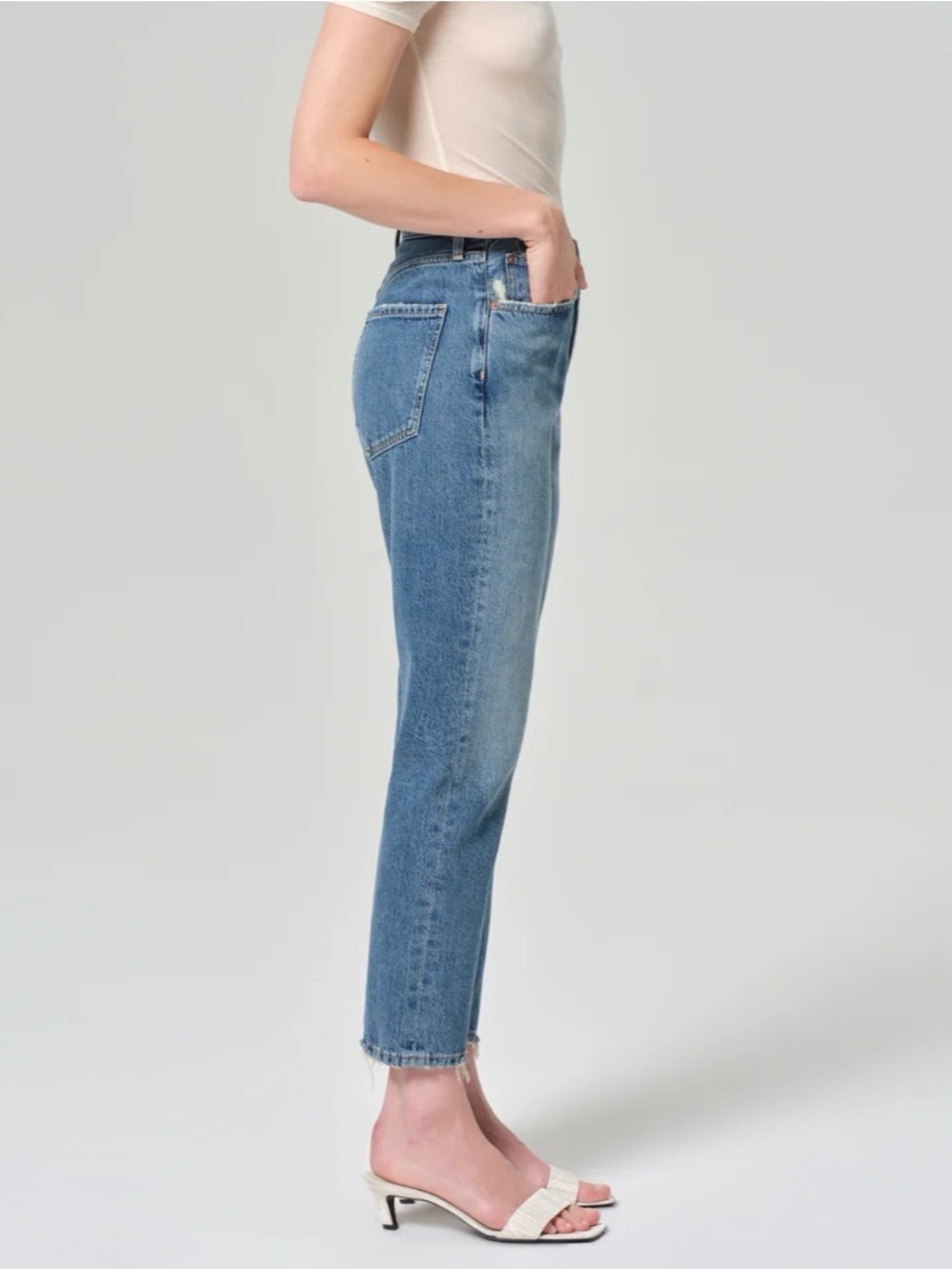 Agolde Riley High-Rise Straight Crop Jeans — Blue Wash - Picture 4 of 11